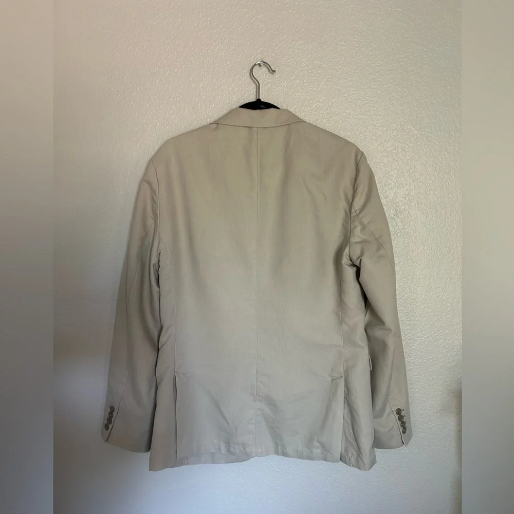 Claiborne Men's Beige Blazer